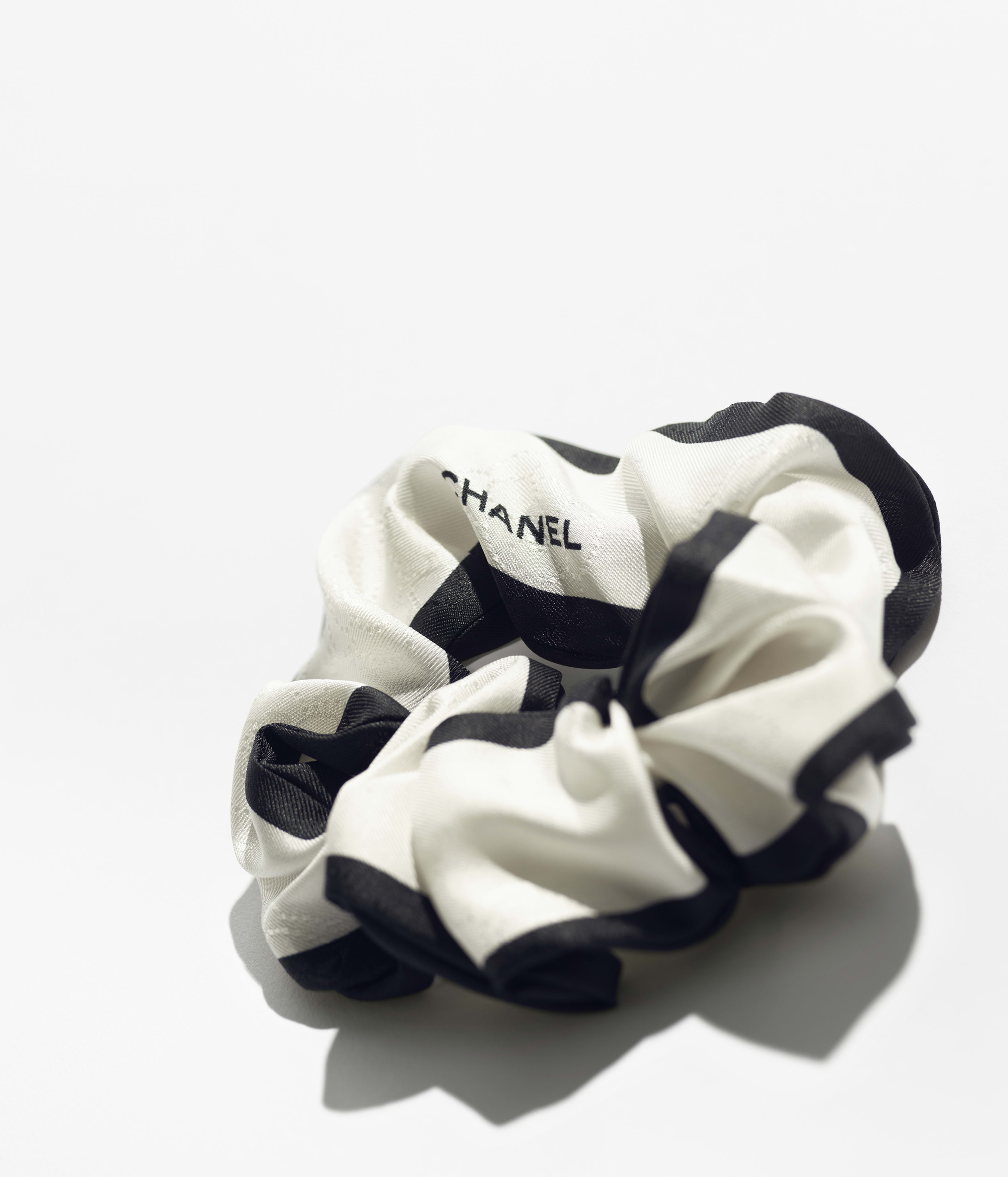 ヘア アクセサリー - シルク ジャカード、エクリュ & ブラック