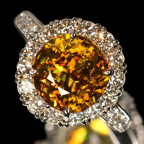 スフェーン 4.4ct ダイヤモンド 0.8ct プラチナ リング(指輪)【品質