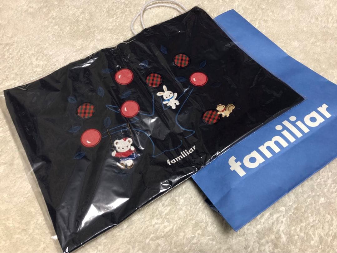 familiar キャラクター刺繍 ハンドバッグ　りんご　新品未使用品 美品 familiar ファミリア りんご柄 トートバッグ エコバッグ ふぁみ