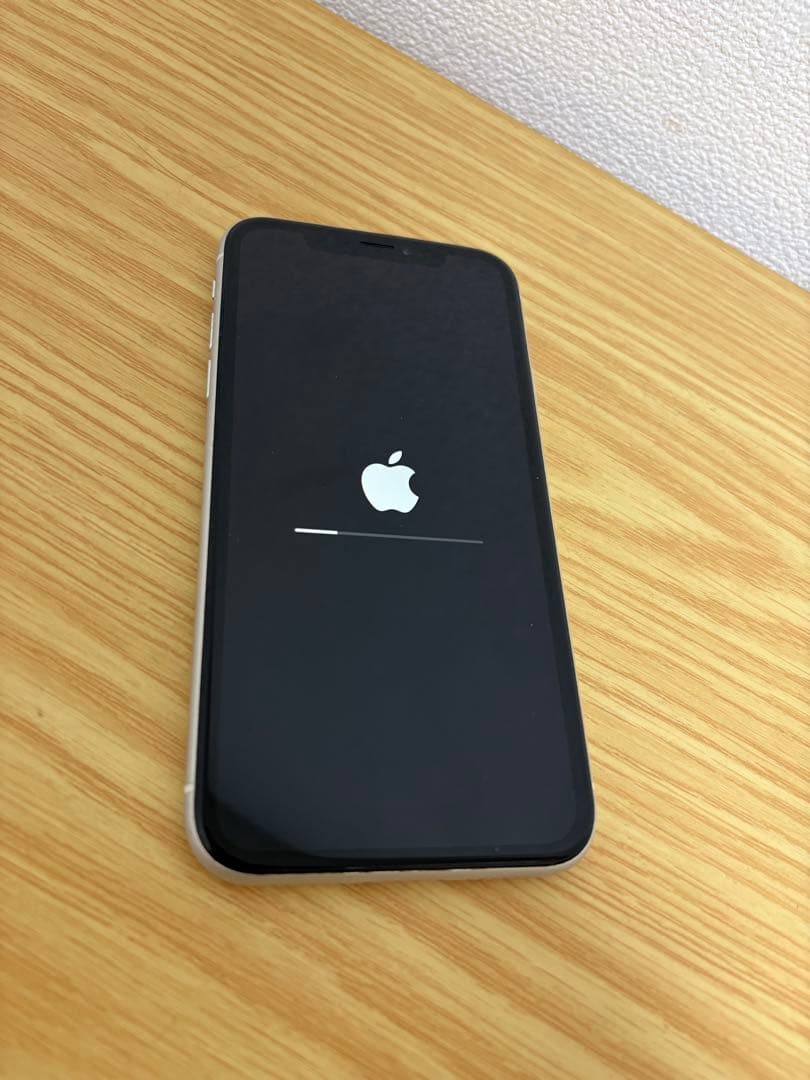 Apple iPhone XR ホワイト　64GB s-l400.jpg