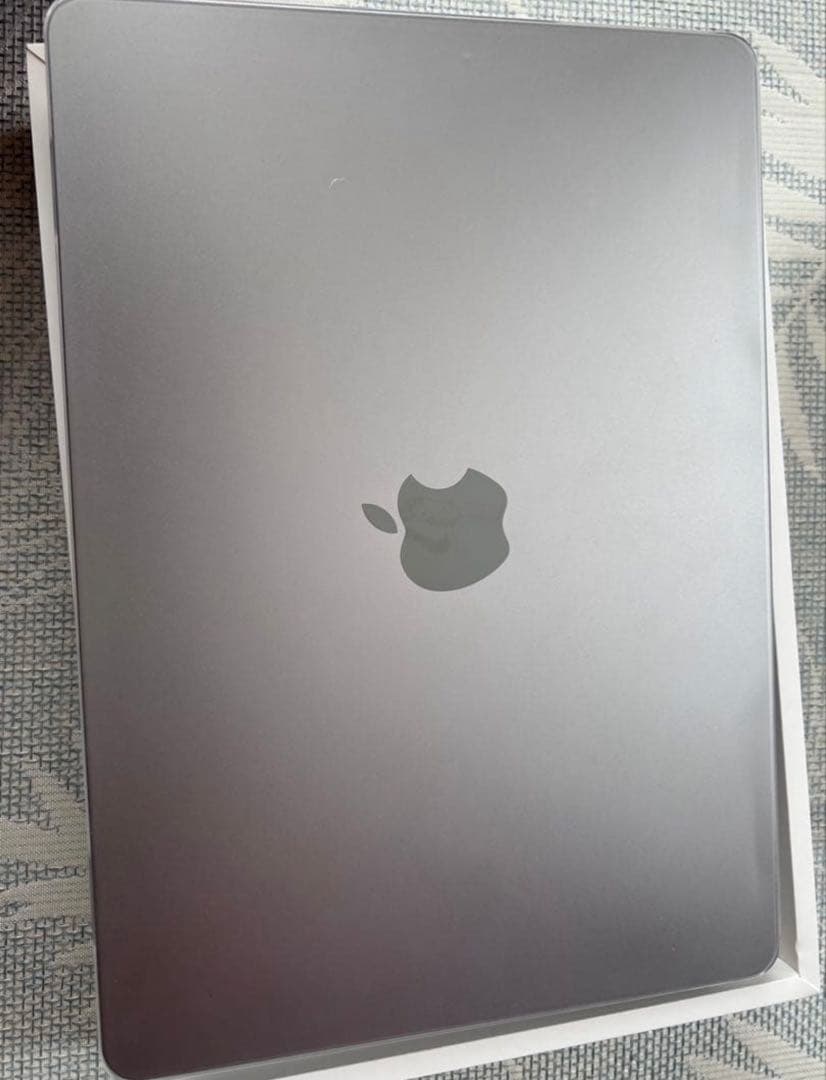 Apple MacBook M2 2022 グレー Apple MacBook Pro 13-Inch (2022, M2) Review | PCMag