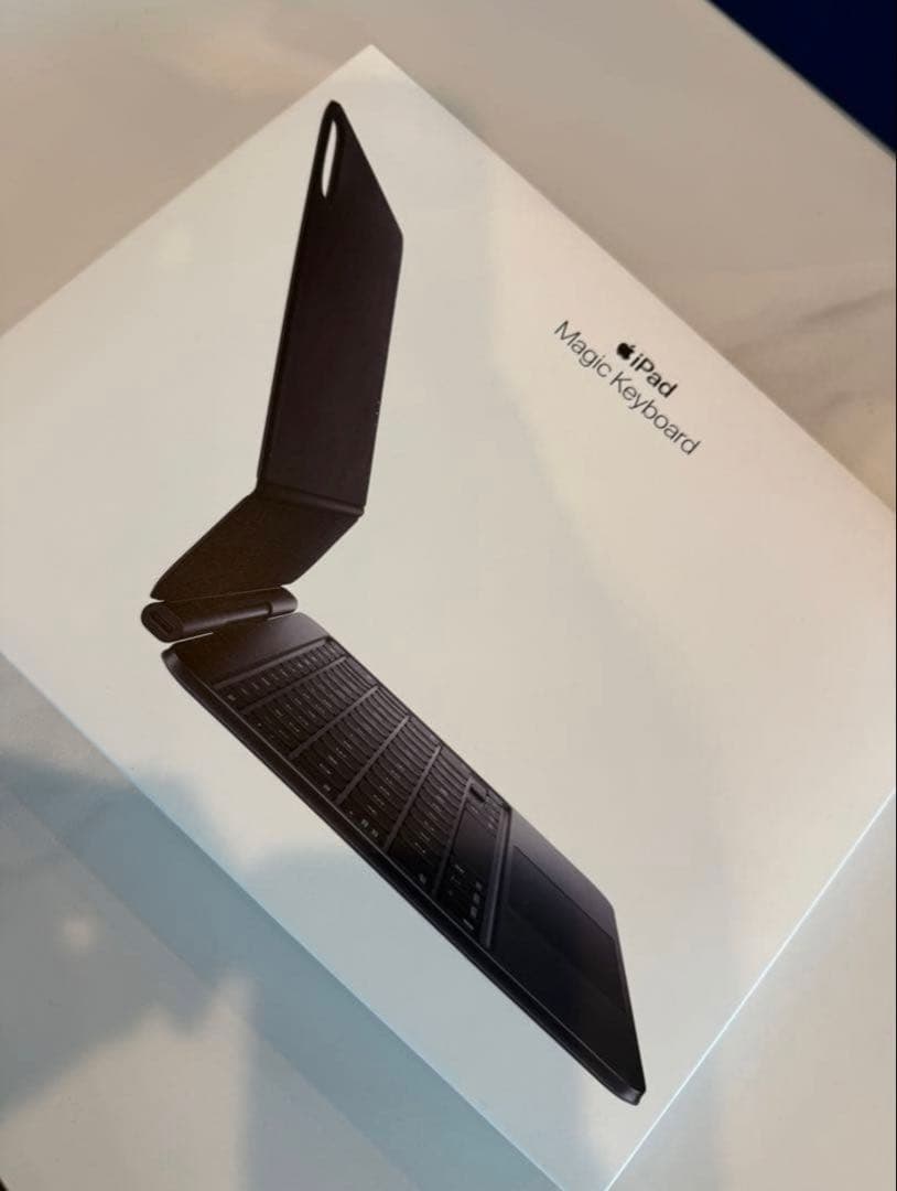 iPad Pro Magic Keyboard 11インチ（M4／M5）ブラック Apple Magic Keyboard for 11-inch (M4) iPad Pro, Black